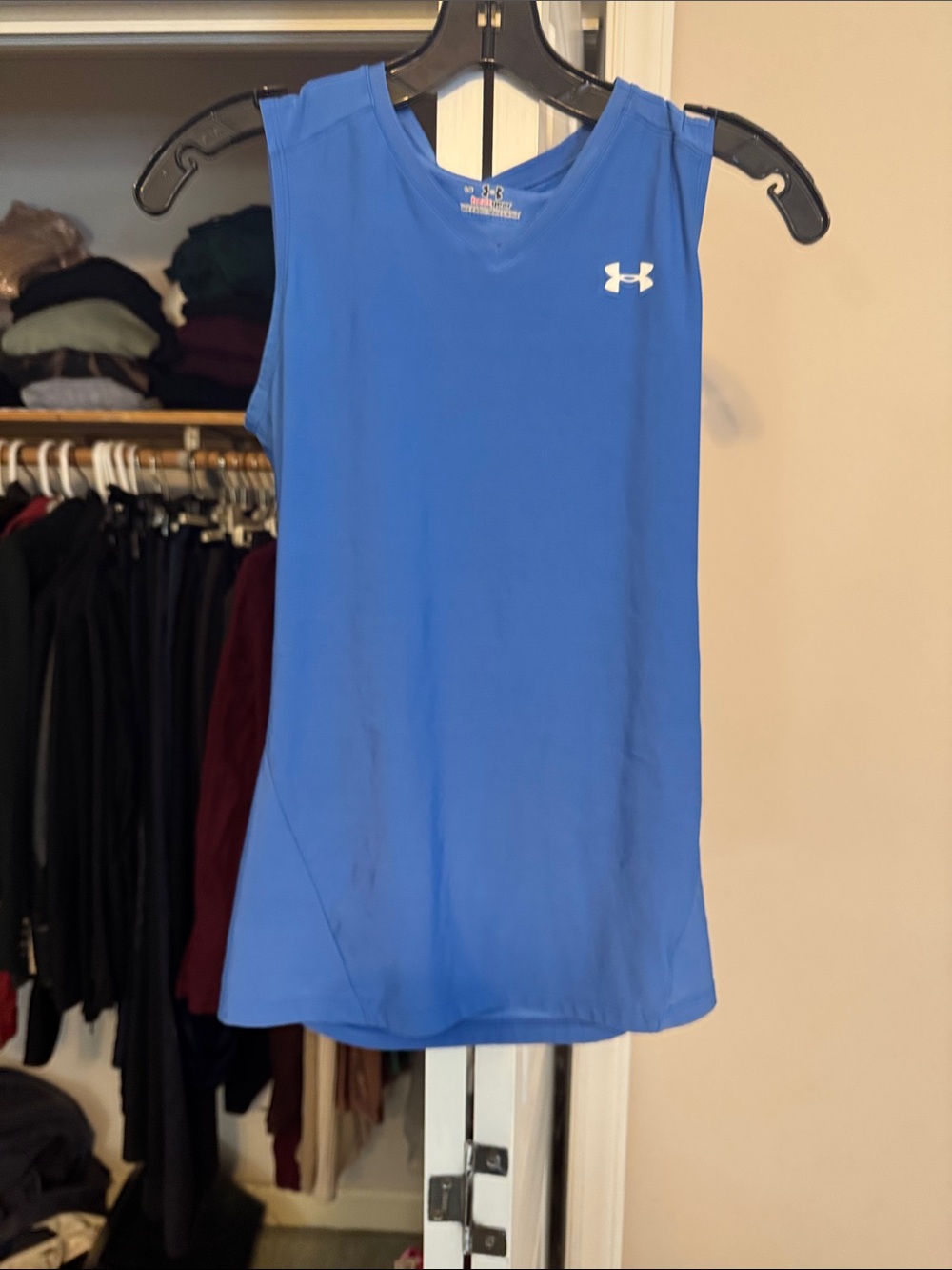 Under Armour Women's Blue Athletic Dry Fitted Tank